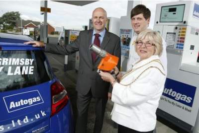 New pump for gas-powered vehicles opens